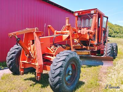 Champion D-565T Motor Grader