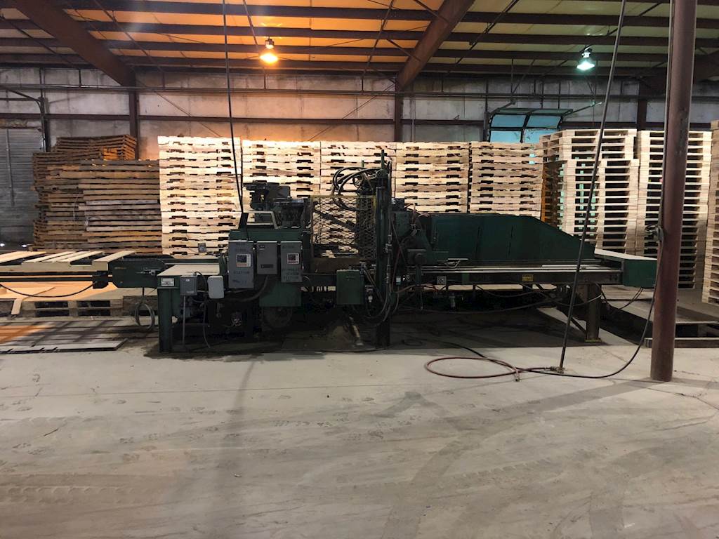Viking Duo Matic Pallet Nailer, Flipper, and Stacker For Sale Blowing
