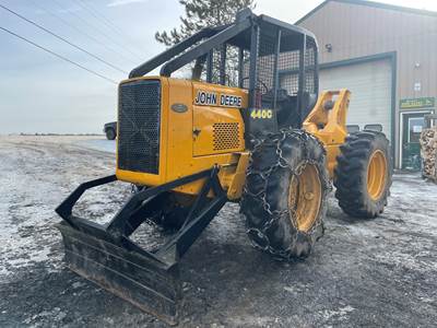 1981 John Deere 440C Skidder