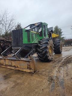 2014 John Deere 748H Skidder
