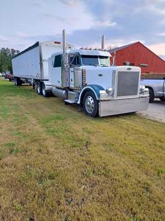 1997 Peterbilt Sleeper Semi Truck