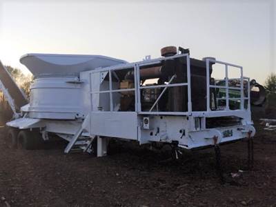 2001 Diamond Z 1460B-15 Tub Grinder