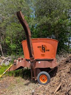 ROTO GRIND 760 Tub Grinder