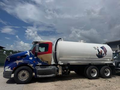 2020 Peterbilt 579 Vacuum Truck