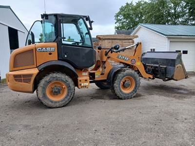 Case 321F Wheel Loader