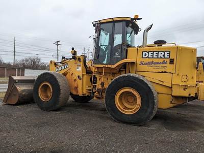 2003 John Deere 644H Wheel Loader - Bucket