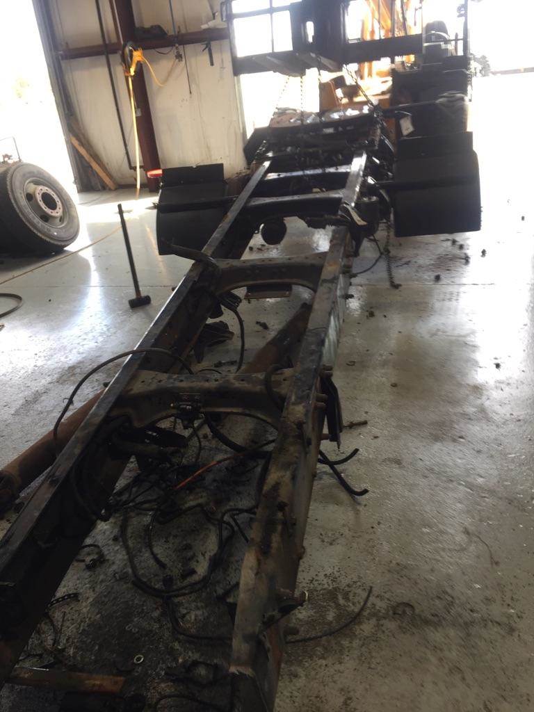 2006 PETERBILT LOW AIR LEAF SUSPENSION CUTOFF For Sale Defuniak