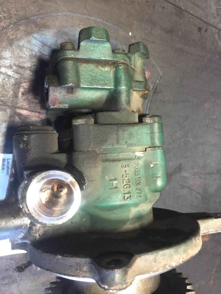 2013 VOLVO VNL USED FUEL PUMP 85013002 