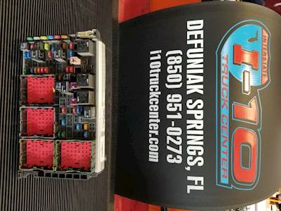 Kenworth T680 Fuse Boxes Panels For Sale Mylittlesalesman Com