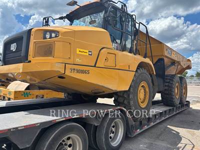Caterpillar 725 Articulated Truck