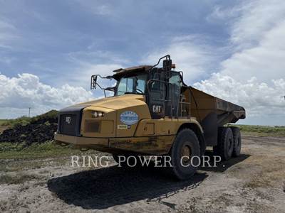 Caterpillar 725 Articulated Truck