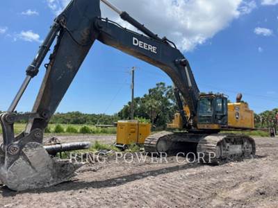 John Deere 870G Excavator
