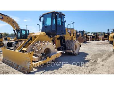 Caterpillar 815 Soil Compactor