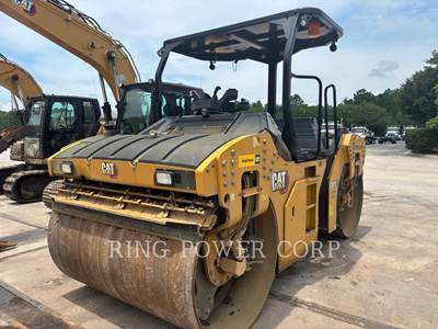 Caterpillar CB13 Tandem Vibratory Roller