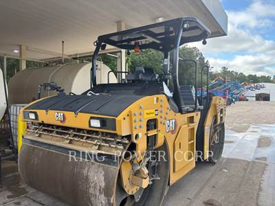 Caterpillar CB13 Tandem Vibratory Roller