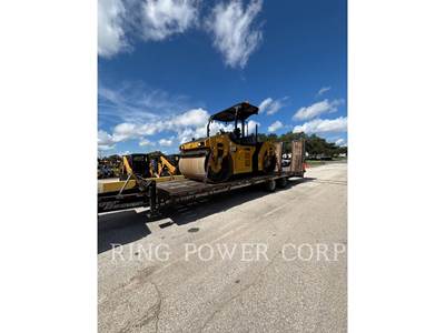 Caterpillar CB13 Tandem Vibratory Roller