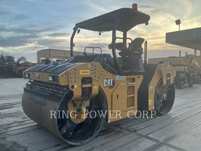 Caterpillar CB13 Tandem Vibratory Roller