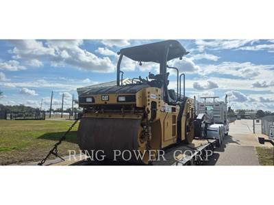 Caterpillar CB7 Smooth Drum Roller Compactor