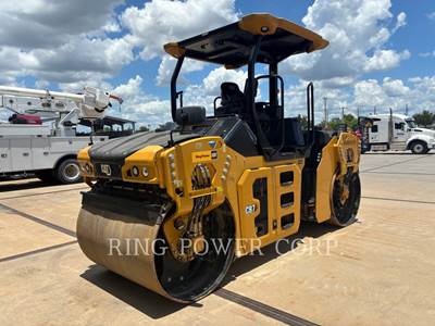 Caterpillar CB7 Smooth Drum Roller Compactor