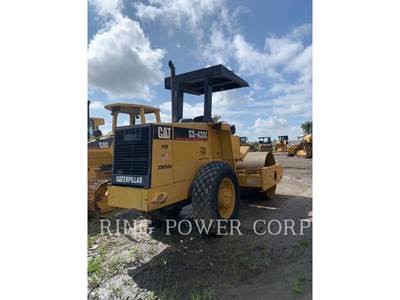 Caterpillar CS433C Smooth Drum Roller Compactor