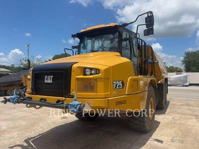 Caterpillar 725WW Water Truck