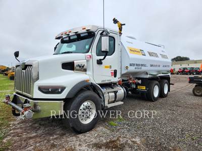 United WT5000 Water Truck