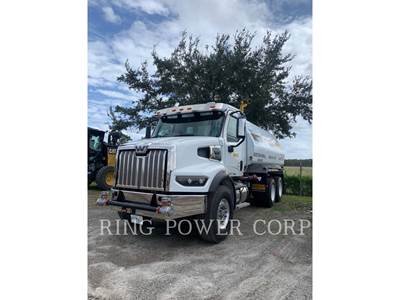 United WT5000 Water Truck