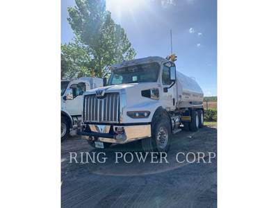 United WT5000 Water Truck