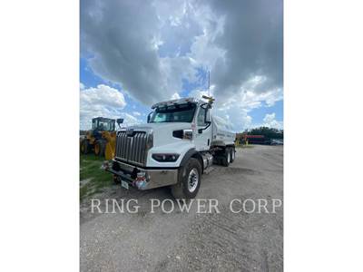 United WT5000 Water Truck