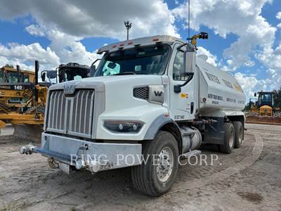 United WT5000 Water Truck