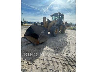 Caterpillar 938M Wheel Loader