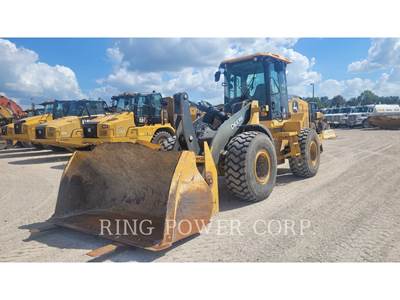 John Deere 624L Wheel Loader