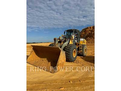 John Deere 744K Wheel Loader