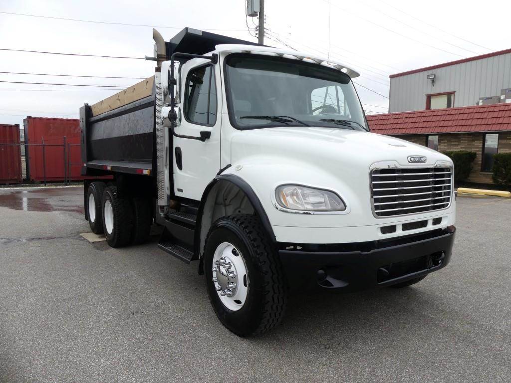 Freightliner FL106 Tandem Axle Dump Truck, Cummins ISC, 2011HP, Manual