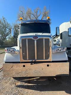 2018 Peterbilt 567 Sleeper Semi-Truck