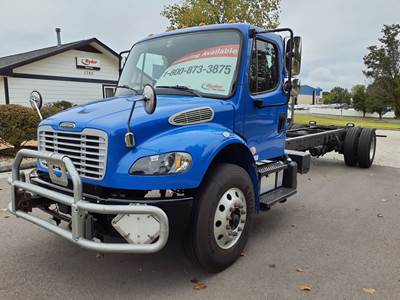 Freightliner M2 106 Single Axle Cab & Chassis Truck - 260HP, 6 Speed Automatic