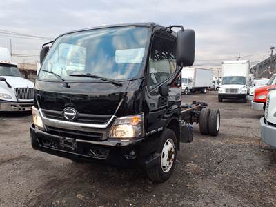 Hino 195 Single Axle Cab & Chassis Truck - J05ETP'10 210/2500, 6 Speed Automatic