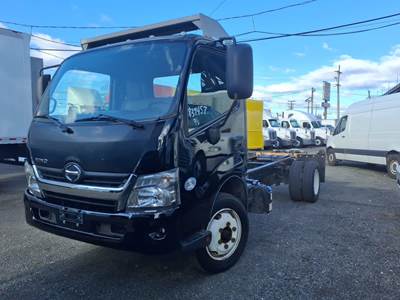 Hino 195 Single Axle Cab & Chassis Truck - J05ETP'10 210/2500, 210HP, 6 Speed Automatic