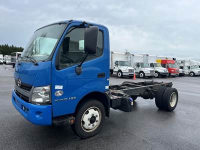 Hino 195 Single Axle Cab & Chassis Truck - J05ETP'10 210/2500, 210HP, 6 Speed Automatic