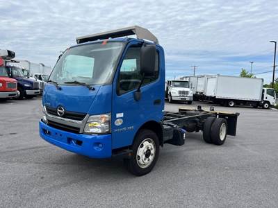 Hino 195 Single Axle Cab & Chassis Truck - J05ETP'10 210/2500, 210HP, 6 Speed Automatic