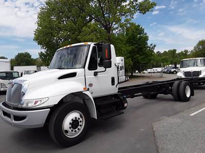 International 1654 Single Axle Cab & Chassis Truck - 240HP, 6 Speed Automatic