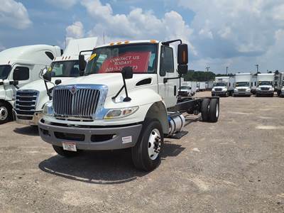 International 4300 Single Axle Cab & Chassis Truck - 260HP, 6 Speed Automatic