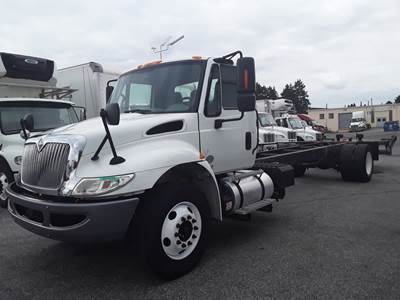 International 4300 Single Axle Cab & Chassis Truck - 260HP, 7 Speed Automatic