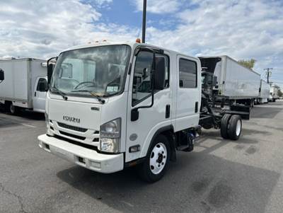 Isuzu NQR-NS4 CREW CAB Single Axle Cab & Chassis Truck - 215HP, 6 Speed Automatic