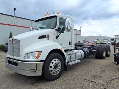 Kenworth T370 Tandem Axle Cab & Chassis Truck - 350HP, 6 Speed Automatic