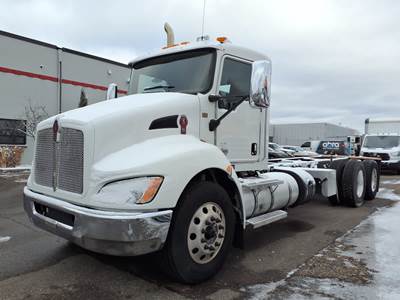 Kenworth T370 Tandem Axle Cab & Chassis Truck - 350HP, 6 Speed Automatic