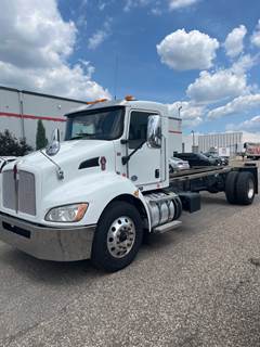 Kenworth T370 Single Axle Cab & Chassis Truck - 325HP, 6 Speed Automatic