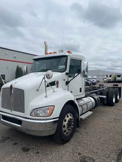 Kenworth T370 Tandem Axle Cab & Chassis Truck - 350HP, 6 Speed Automatic