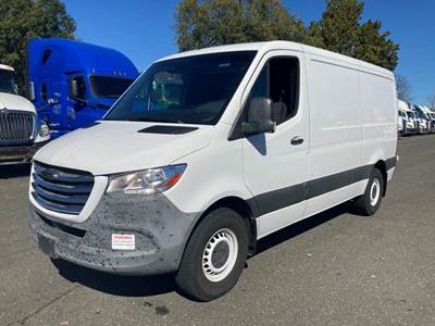 Freightliner 2500 VAN Cargo Van - 188HP, 5 Speed Automatic