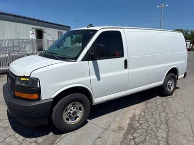 GMC Savana 2500 Cargo Van - 341HP, 6 Speed Automatic